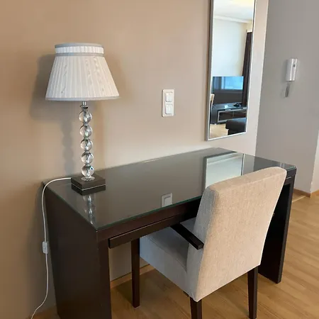 Gella Canalside With Sauna And Balcony In Address Saukonpaadenranta 4 Helsínquia